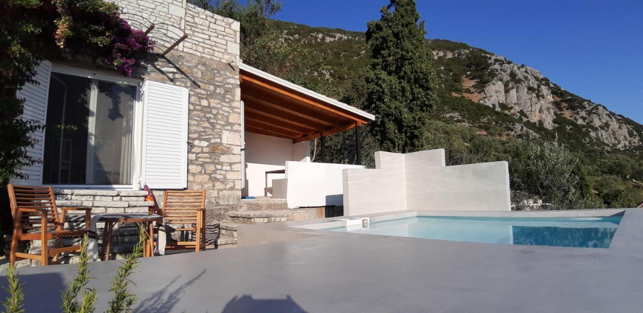 Les Villas De Qeparo Eksteriør billede